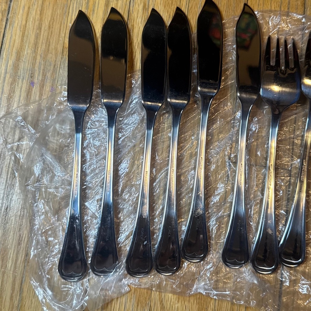 WMF Cromargan Fish Set 12pc 6 Knives 6 Forks Stainless Steel Silverware Korea - Picture 5 of 7